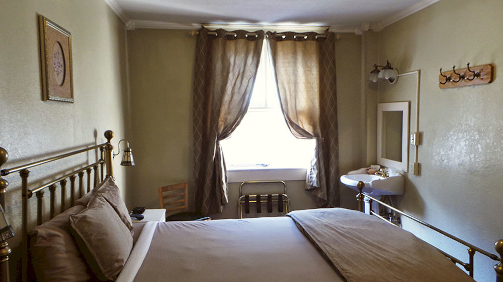 Van Gilder Hotel スワード エクステリア 写真