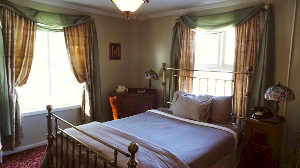 Van Gilder Hotel スワード エクステリア 写真